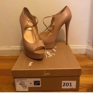 Trade for black loubs